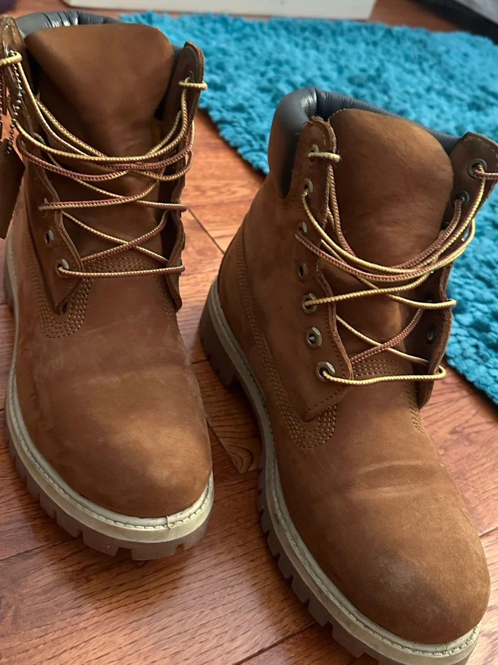 Timberland Men’s Brown Nubuck Lace-Up Work Boots with Black Collar